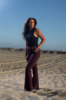 Charlize PatrickShoes: Womens 9Pants: Womens 25/26 (size 4)Shirt: SmallJacket: small/mediumBra: 34 BWaist: 27.5in Hips: 38.5in Bust: 35in