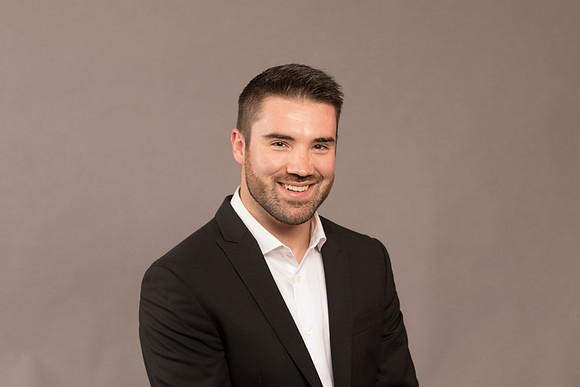 newport beach headshot studio near the beach